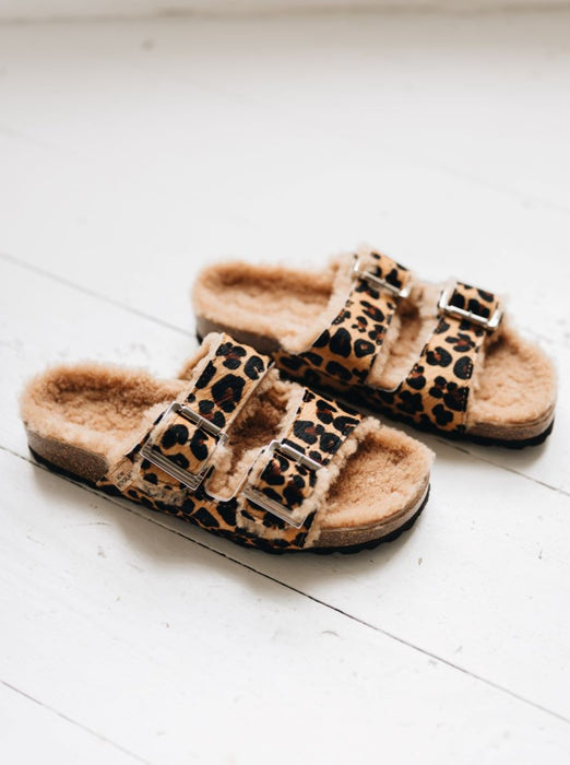 MEDI Womens Sheepskin Buckle Sandal (Buckle Strap, Cork Sole)